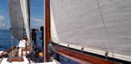 sailing trip colombia to panama